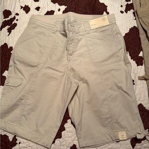 Women’s Beige Cargo Shorts